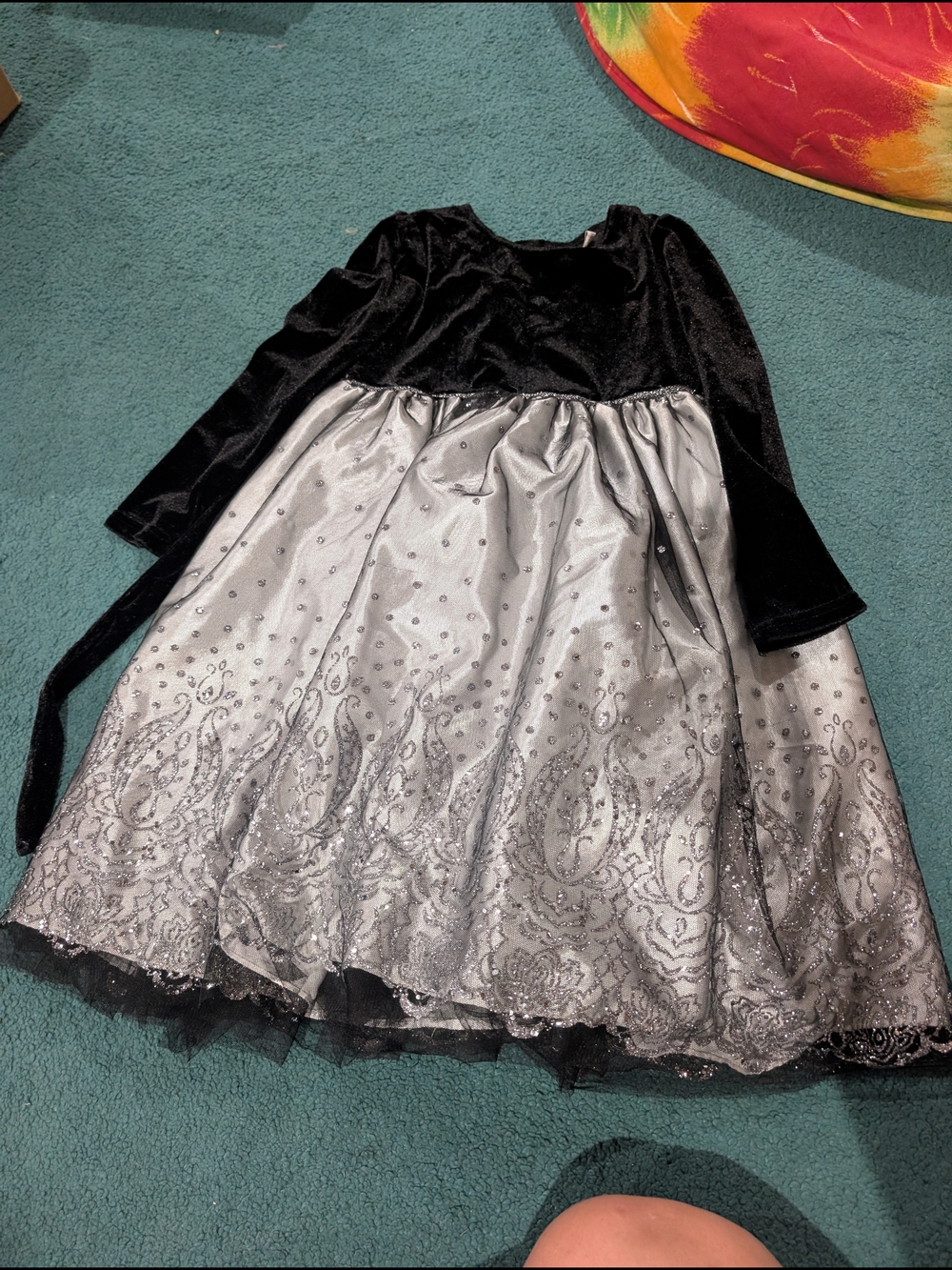 Black/Silver Dress 6x Purple/Black Dress 5 Girl Party Dresses